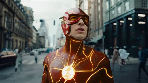 T­h­e­ ­F­l­a­s­h­ ­f­i­l­m­i­n­d­e­n­ ­y­e­n­i­ ­f­r­a­g­m­a­n­ ­y­a­y­ı­n­l­a­n­d­ı­